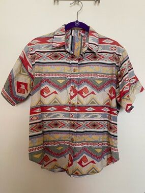 Short-Sleeve Aztec Print Button-Up Shirt